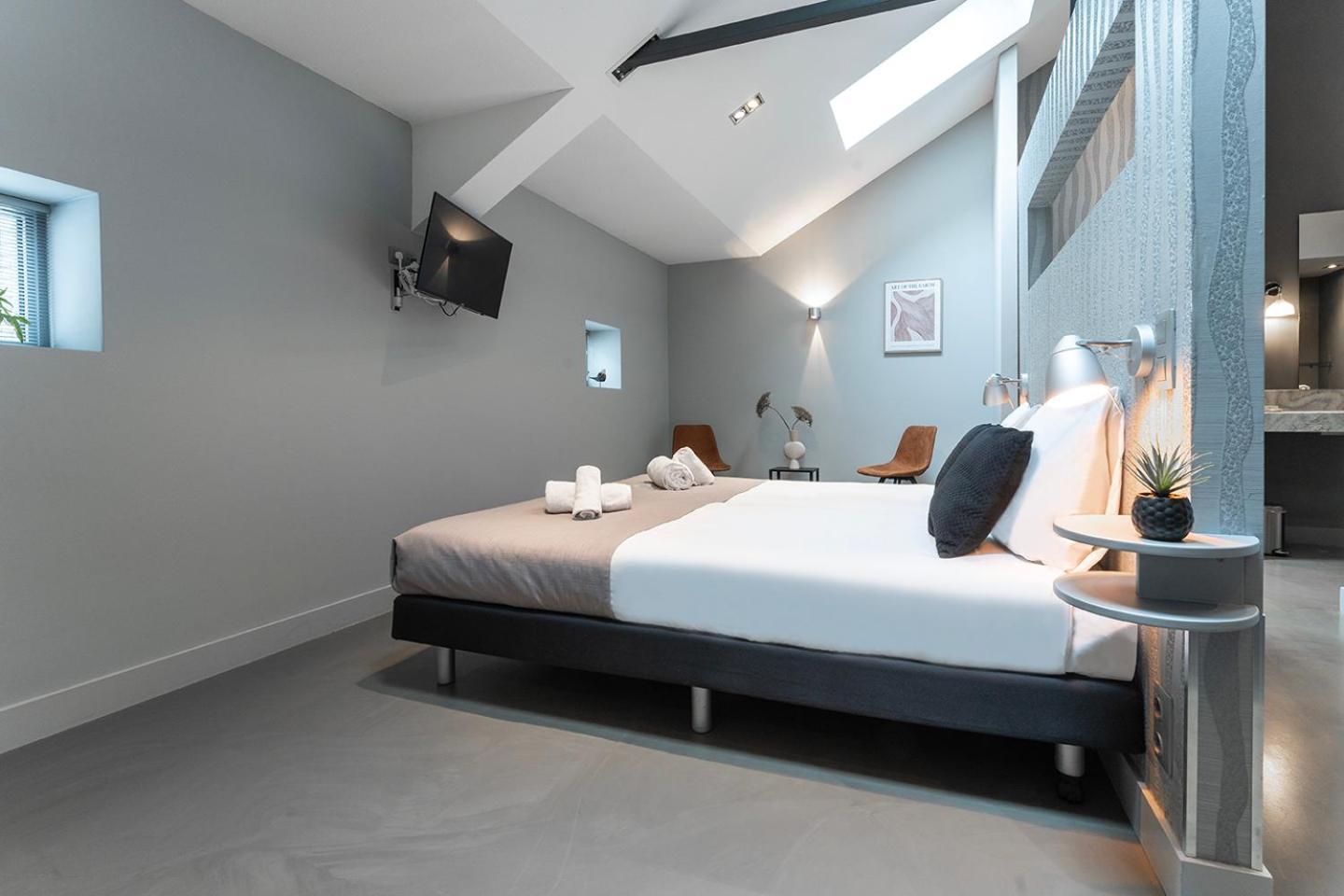 Suite With Wellness Nextdoor And Kitchen Access Oss Luaran gambar